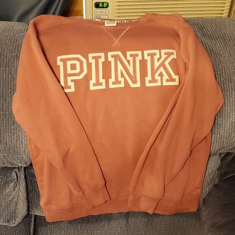 Pink crew neck sweatshirt